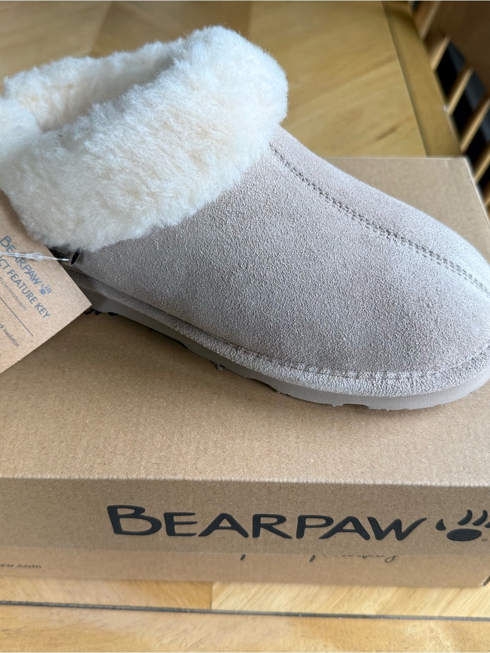 BearPaw Delanie Slipper - Women’s Size 7